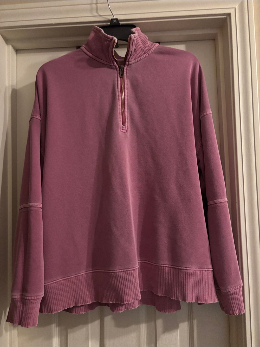 Womenβs pullover half zip with gold accent on zipper Dize large
